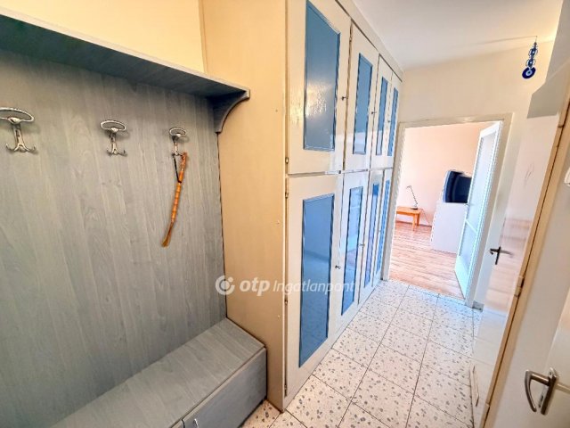 Eladó panellakás, Nyíregyházán 39.9 M Ft, 2 szobás