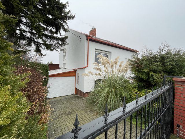 Eladó családi ház, Balatonalmádiban 208 M Ft, 5+1 szobás