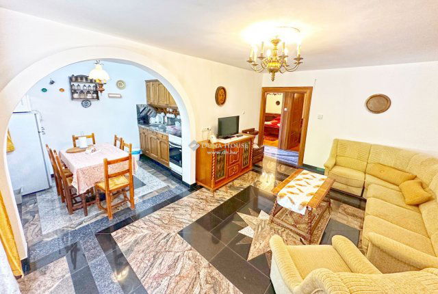 Eladó ikerház, Szántódon 179.99 M Ft, 5+2 szobás