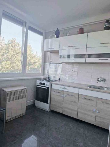 Eladó panellakás, Halásztelken 52 M Ft, 2 szobás