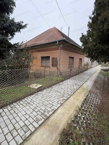 Eladó családi ház, Ócsán 48 M Ft, 3 szobás