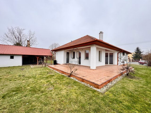 Eladó családi ház, Győrzámolyon 119 M Ft, 3 szobás