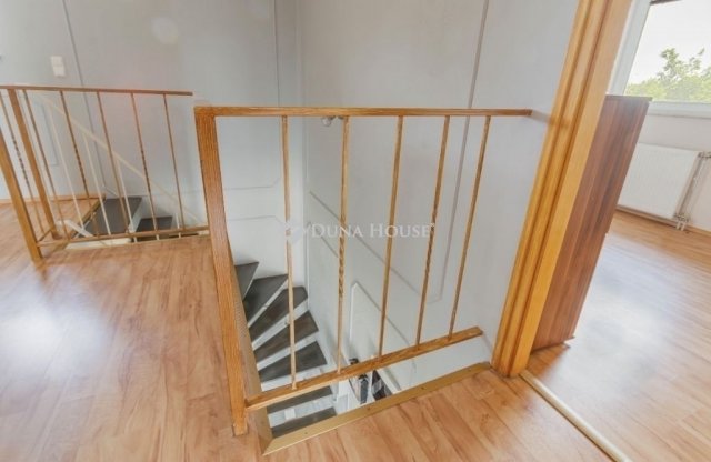 Eladó sorház, Üllőn 89.5 M Ft, 4 szobás / költözzbe.hu