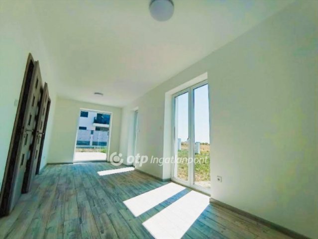 Eladó családi ház, Gyöngyösön 80.5 M Ft, 3+1 szobás