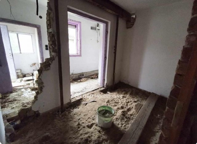 Eladó családi ház, Baján 39 M Ft, 3 szobás