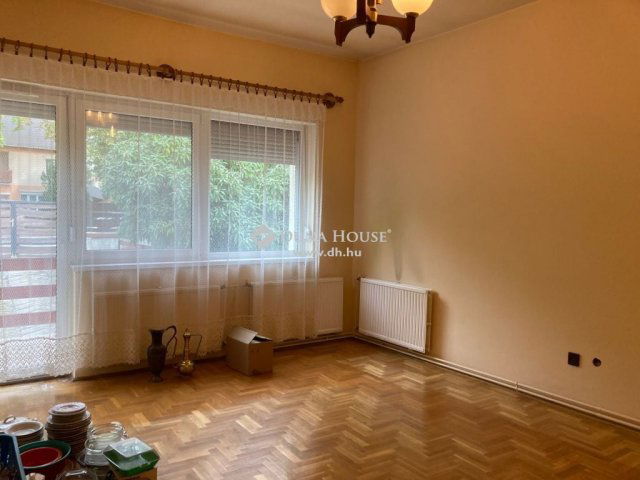 Eladó családi ház, Budapesten, III. kerületben 399 M Ft