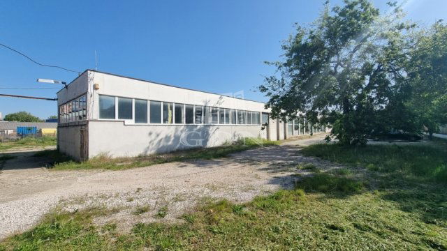 Eladó üzlethelyiség, Székesfehérvárott 503.425 M Ft