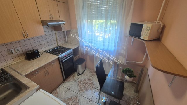 Kiadó panellakás, albérlet, Békéscsabán 90 E Ft / hó