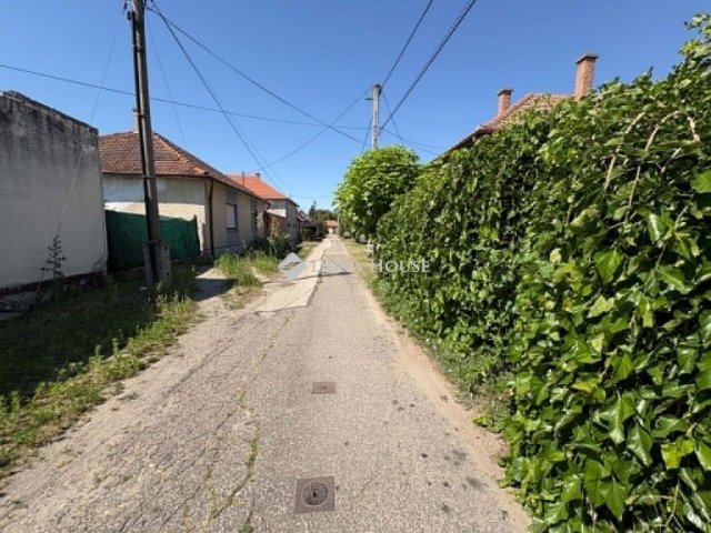 Eladó családi ház, Kisteleken 31.9 M Ft, 4 szobás