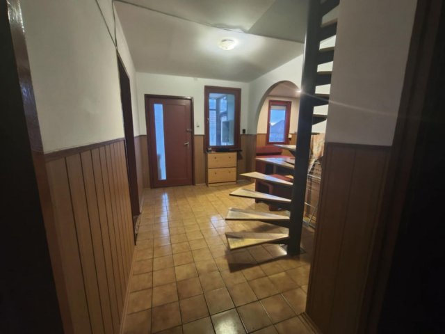 Eladó családi ház, Debrecenben 68 M Ft, 5 szobás