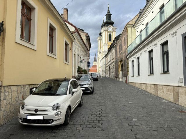 Kiadó téglalakás, albérlet, Székesfehérvárott 450 E Ft / hó