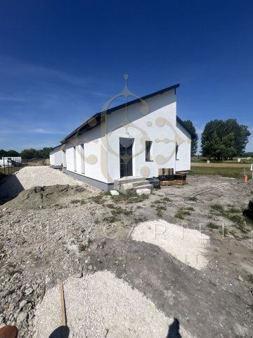 Eladó családi ház, Balatonlelleén 71.9 M Ft, 2+1 szobás