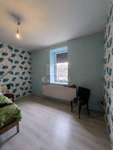 Eladó családi ház, Pomázon 64 M Ft, 4+1 szobás