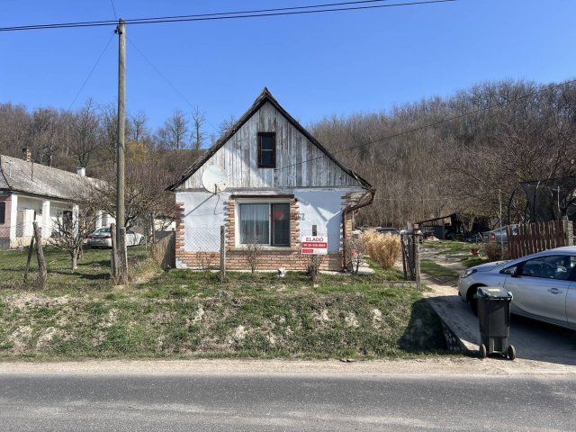 Eladó családi ház, Alcsútdobozon 24.9 M Ft, 2 szobás