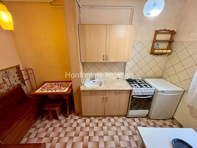 Eladó téglalakás, Nyíregyházán 42.8 M Ft, 2+1 szobás