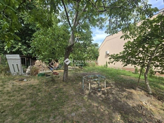 Eladó családi ház, Budapesten, XVIII. kerületben 72 M Ft
