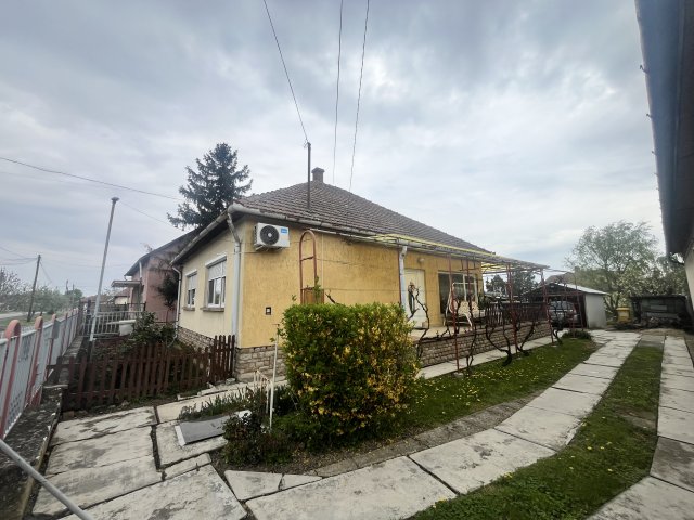 Eladó családi ház, Sarkadon 28 M Ft, 3+1 szobás