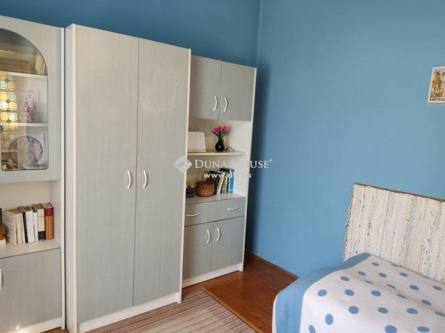 Eladó családi ház, Dunabogdányban 170 M Ft, 6+3 szobás