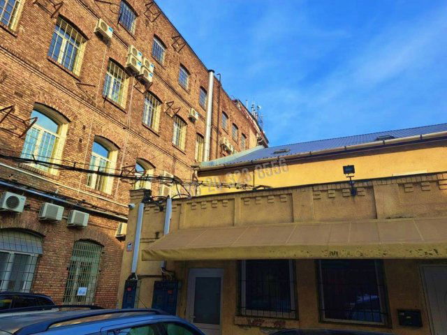 Eladó ipari ingatlan, Budapesten, III. kerületben 265 M Ft