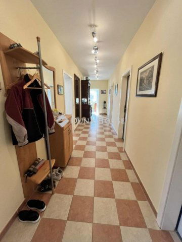 Eladó családi ház, Szálkán 159.9 M Ft, 3 szobás