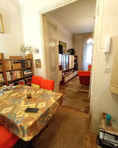 Eladó téglalakás, Budapesten, V. kerületben, Molnár utcában