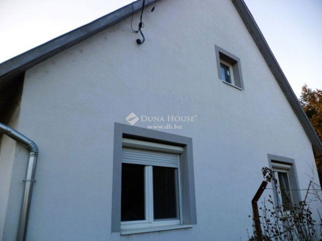 Eladó családi ház, Kápolnásnyéken 82.5 M Ft, 4 szobás
