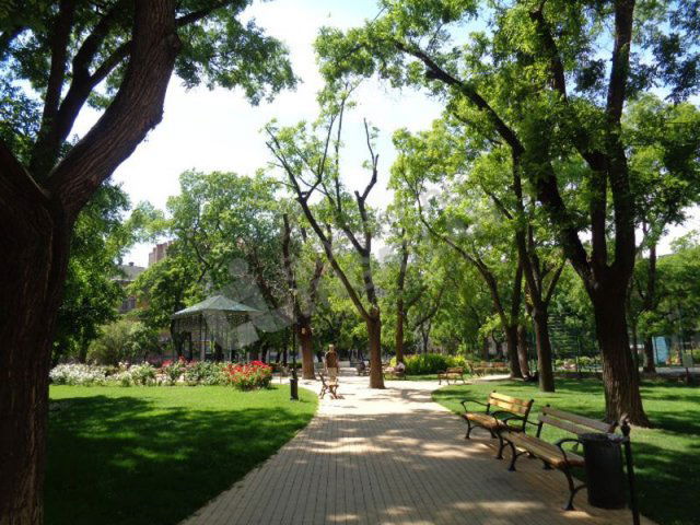 Kiadó téglalakás, albérlet, VII. kerületben, Hársfa utcában