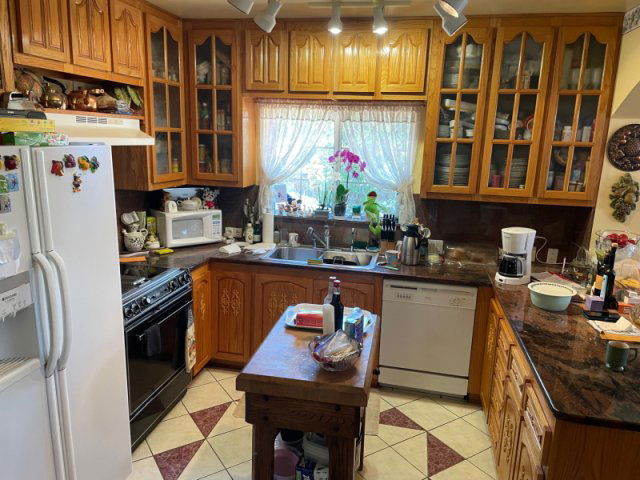 Eladó családi ház, Badacsonytomajon 199.9 M Ft, 5 szobás