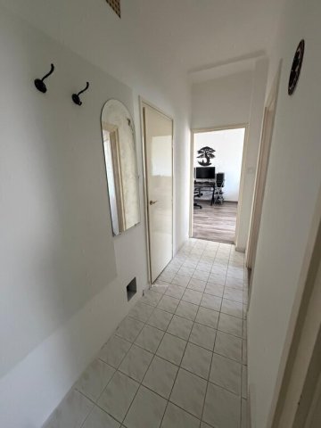Eladó téglalakás, Győrött 45.99 M Ft, 1+1 szobás