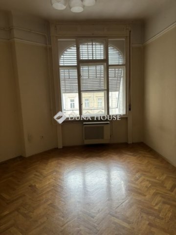 Eladó téglalakás, Budapesten, VII. kerületben 119.5 M Ft