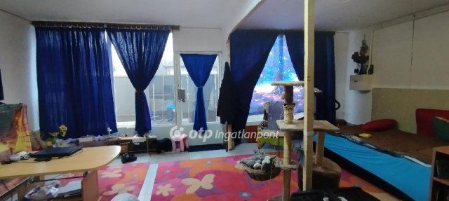 Eladó üzlethelyiség, Tápiógyörgyén 17.8 M Ft