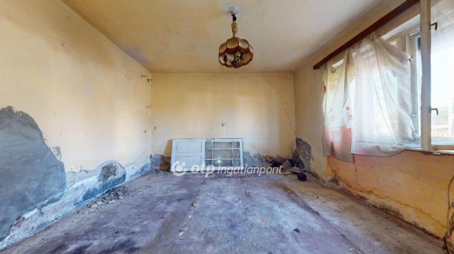 Eladó családi ház, Tiszavasváriban 9.5 M Ft, 2 szobás
