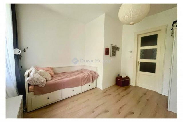 Eladó téglalakás, Budapesten, XII. kerületben 129 M Ft, 3 szobás