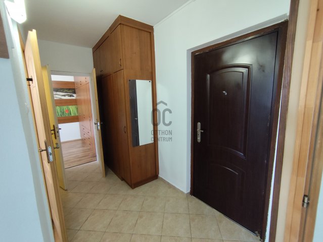 Eladó téglalakás, Veszprémben 49.9 M Ft, 2 szobás