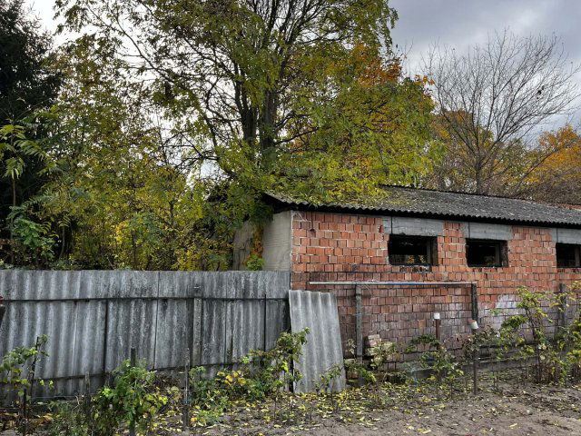 Eladó családi ház, Kiskőrösön 18 M Ft, 1+1 szobás