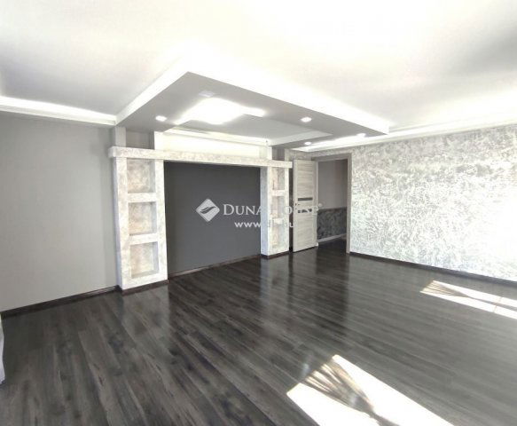 Eladó családi ház, Mogyoródon 170 M Ft, 5 szobás