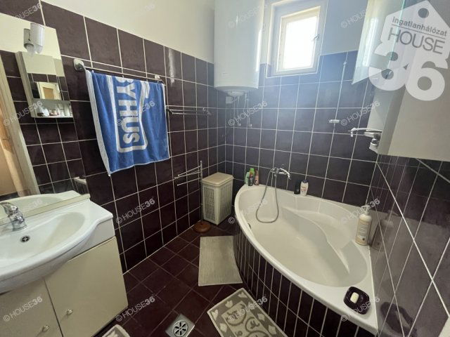 Eladó családi ház, Miskén 24.5 M Ft, 4 szobás