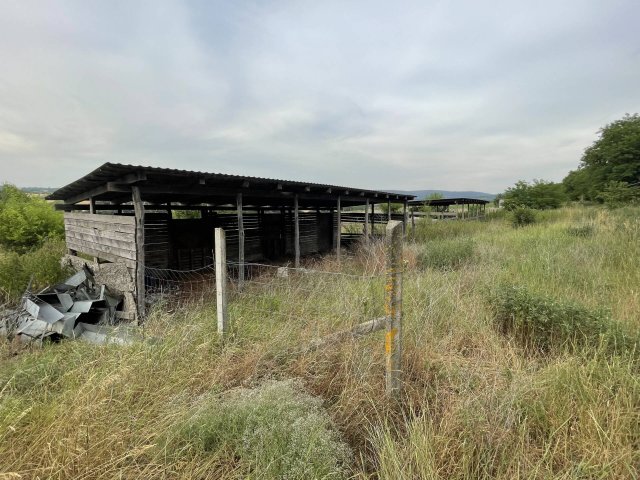 Eladó mezogazdasagi ingatlan, Szomódon 149 M Ft