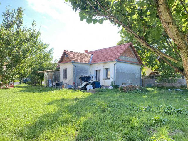 Eladó családi ház, Zalacsányon 27 M Ft, 2 szobás