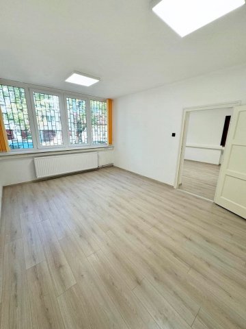 Kiadó iroda, Egerben 260 E Ft / hó / költözzbe.hu