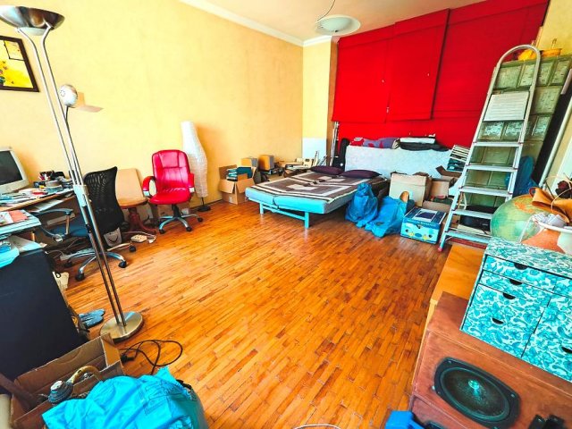 Eladó téglalakás, Budapesten, II. kerületben, Budenz úton