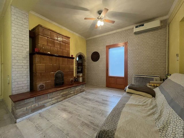 Eladó családi ház, Kunszentmiklóson 42 M Ft, 3 szobás