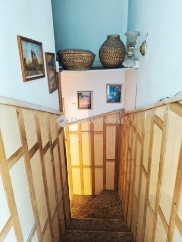 Eladó téglalakás, Vácon 89 M Ft, 4 szobás