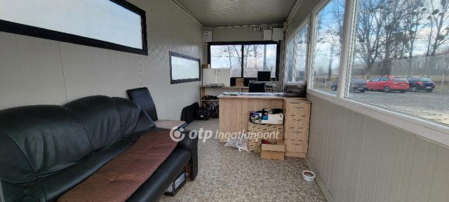 Eladó ipari ingatlan, Pápán 39.99 M Ft / költözzbe.hu