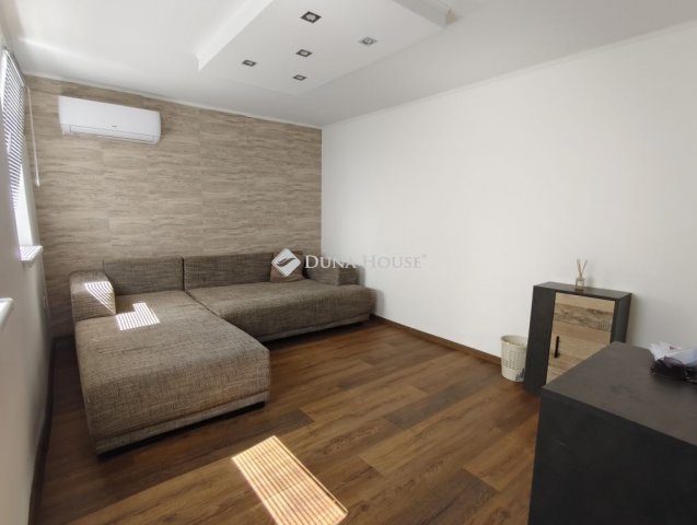Eladó téglalakás, Szombathelyen, Szigligeti Ede utcában 17.5 M Ft