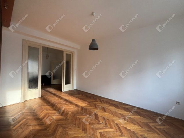 Eladó téglalakás, Győrött 52.5 M Ft, 2 szobás