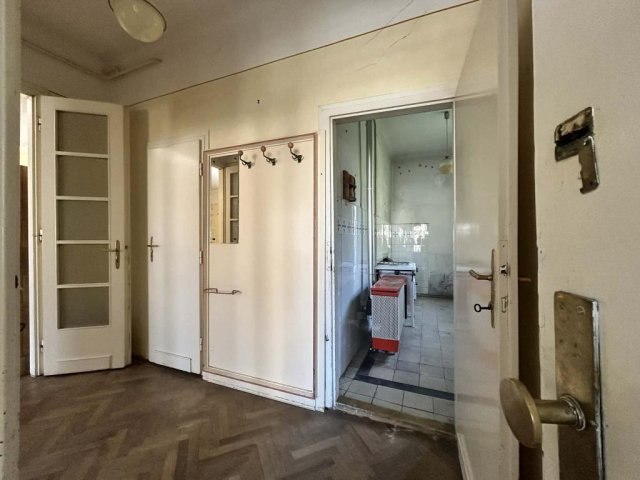 Eladó családi ház, XIV. kerületben, Szenttamás utcában