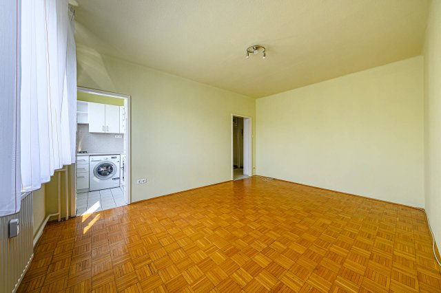 Eladó téglalakás, Budapesten, IX. kerületben 42.9 M Ft, 1 szobás