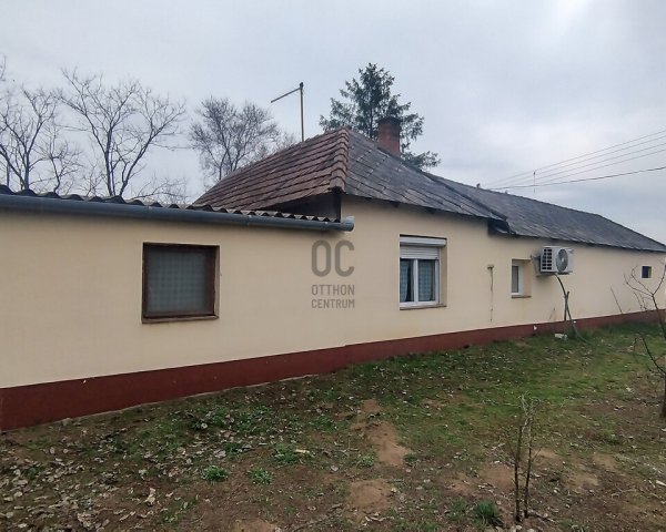 Eladó családi ház, Nagykőrösön 26.5 M Ft, 3 szobás