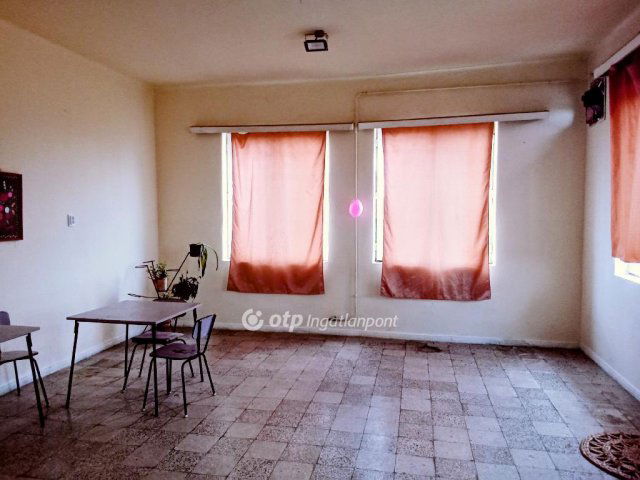 Eladó üzlethelyiség, Kisszekeresen 8 M Ft / költözzbe.hu